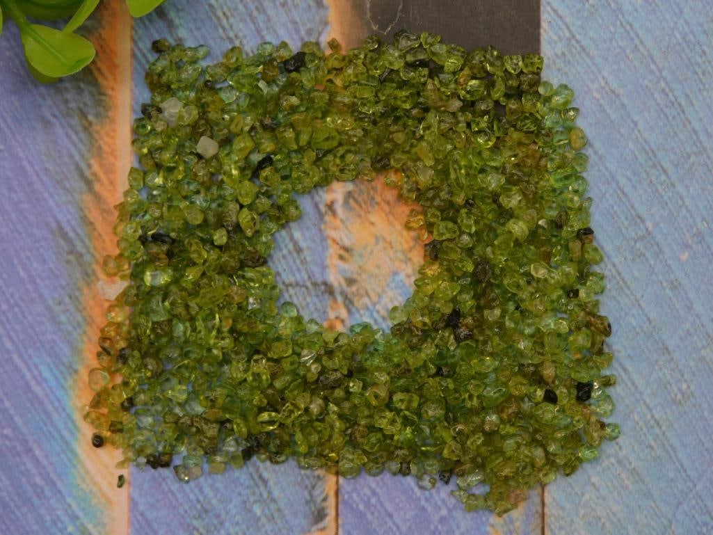 30 Grams of Loose Peridot Gemstones ROCK STONE LAPIDARY SPECIMEN: 30 Grams of Loose Peridot Gemstones ROCK STONE LAPIDARY SPECIMEN