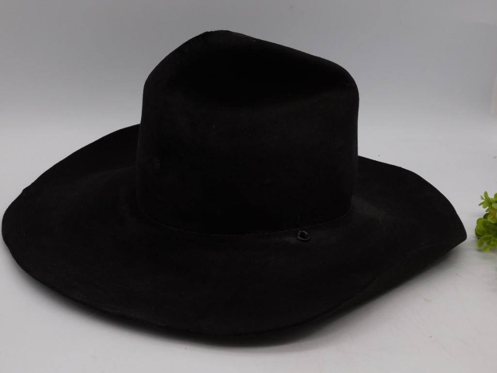 Black Felt Hat, Size 7 1/8, Classic Style (1 of 3)
