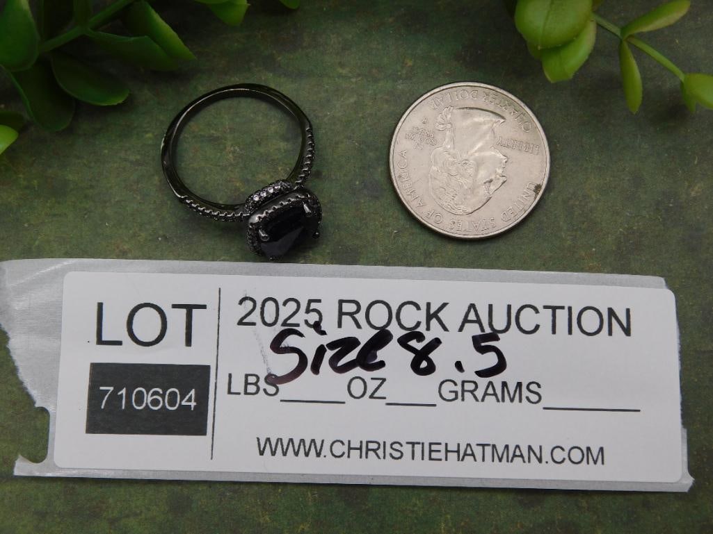 Stone Fashion Ring: Stone Fashion Ring