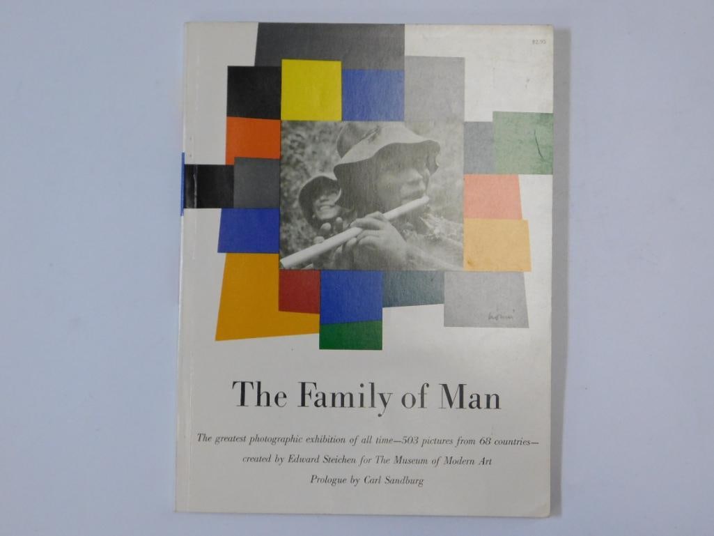 1955 THE FAMILY OF MAN BOOK BY EDWARD STEICHEN, THE MUSEUM OF MODERN ART, CARL SANDBURG: 1955 THE FAMILY OF MAN BOOK BY EDWARD STEICHEN, THE MUSEUM OF MODERN ART, CARL SANDBURG
