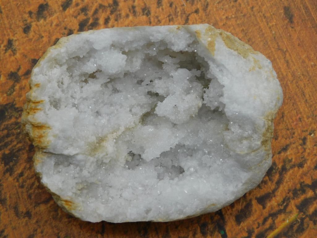 GEODE ROCK STONE LAPIDARY SPECIMEN: GEODE ROCK STONE LAPIDARY SPECIMEN