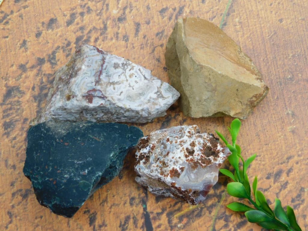 MIXED LOT ROCK STONE LAPIDARY SPECIMEN: MIXED LOT ROCK STONE LAPIDARY SPECIMEN