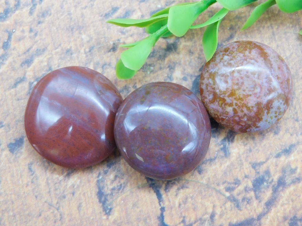 ROCK STONE LAPIDARY SPECIMEN: ROCK STONE LAPIDARY SPECIMEN