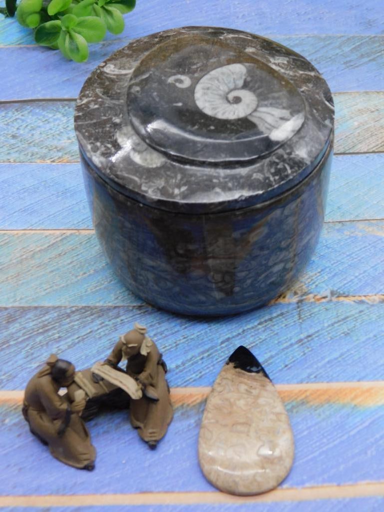 MIXED LOT ROCK STONE LAPIDARY SPECIMEN: MIXED LOT ROCK STONE LAPIDARY SPECIMEN