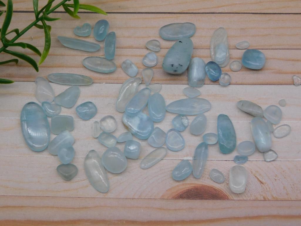 AQUAMARINE ROCK STONE LAPIDARY SPECIMEN: AQUAMARINE ROCK STONE LAPIDARY SPECIMEN