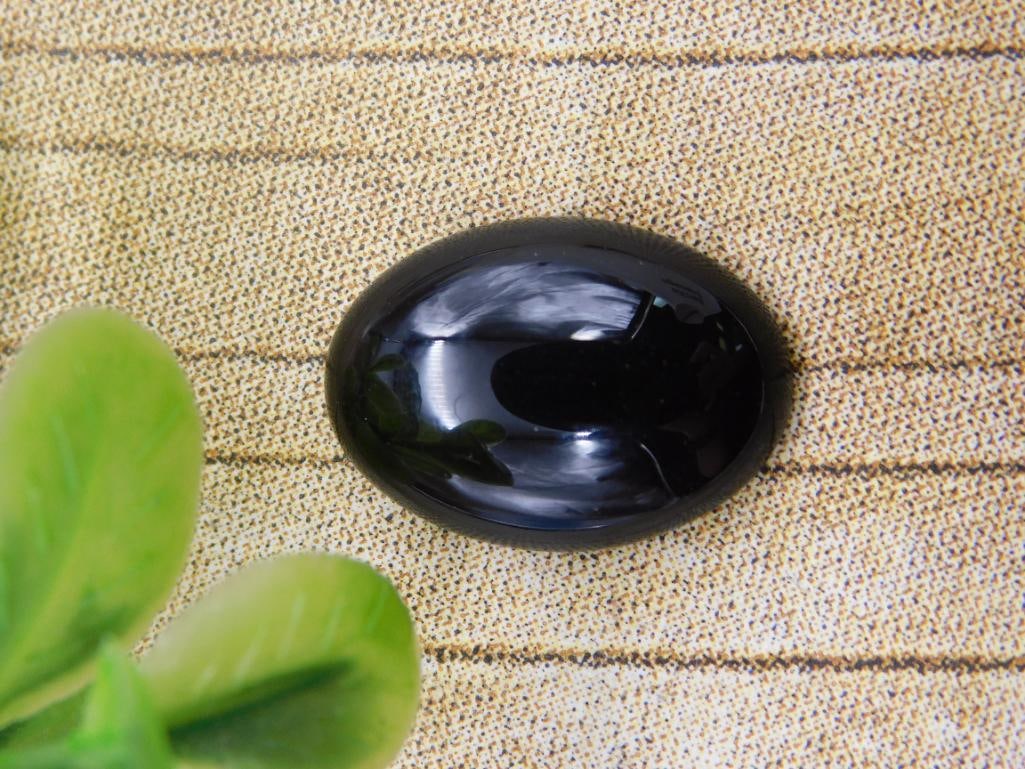 CABOCHON ROCK STONE LAPIDARY SPECIMEN: CABOCHON ROCK STONE LAPIDARY SPECIMEN