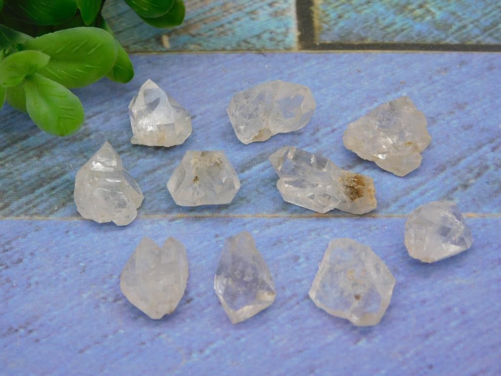 HERKIMER DIAMONDS ROCK STONE LAPIDARY SPECIMEN: HERKIMER DIAMONDS ROCK STONE LAPIDARY SPECIMEN