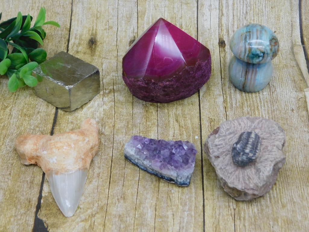 MIXED LOT ROCK STONE LAPIDARY SPECIMEN: MIXED LOT ROCK STONE LAPIDARY SPECIMEN