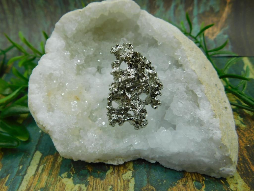 RING ROCK STONE LAPIDARY SPECIMEN: RING ROCK STONE LAPIDARY SPECIMEN