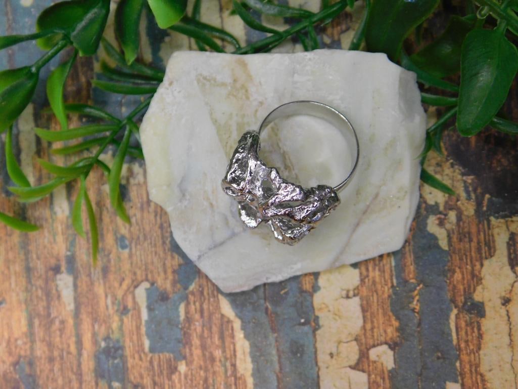 RING ROCK STONE LAPIDARY SPECIMEN - 2