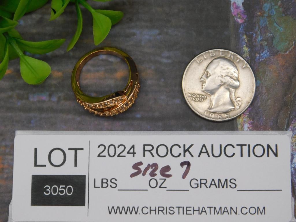 STONE RING ROCK STONE LAPIDARY SPECIMEN - 2