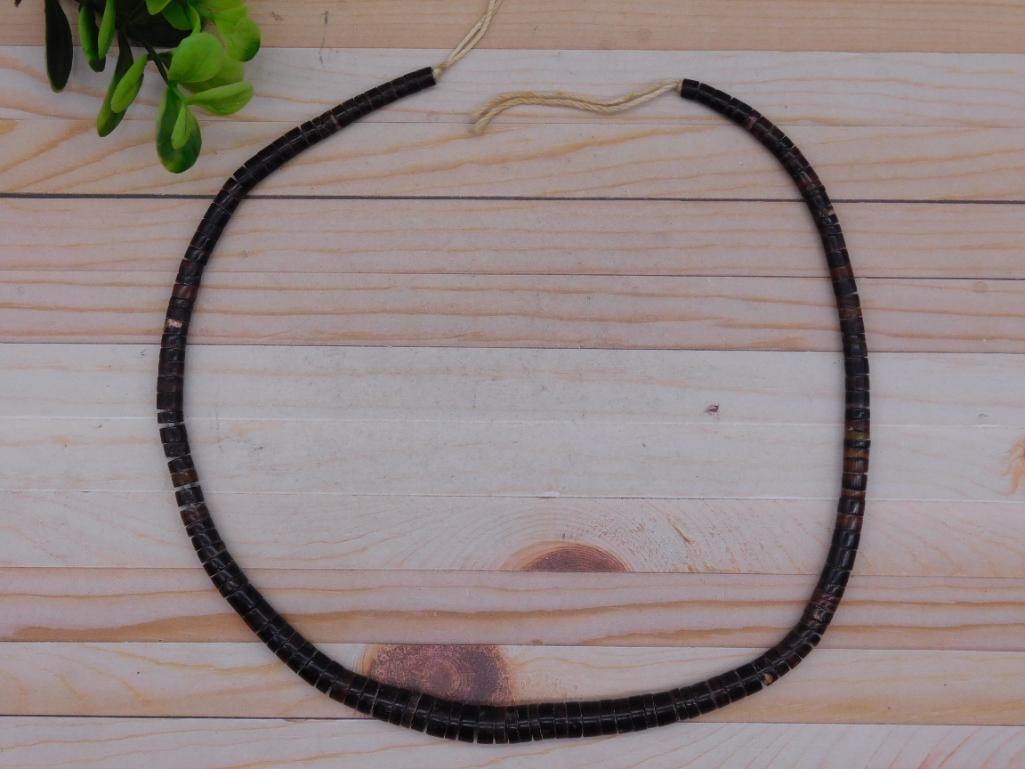 AFRICAN TRADE BEADS ROCK STONE LAPIDARY SPECIMEN: AFRICAN TRADE BEADS ROCK STONE LAPIDARY SPECIMEN