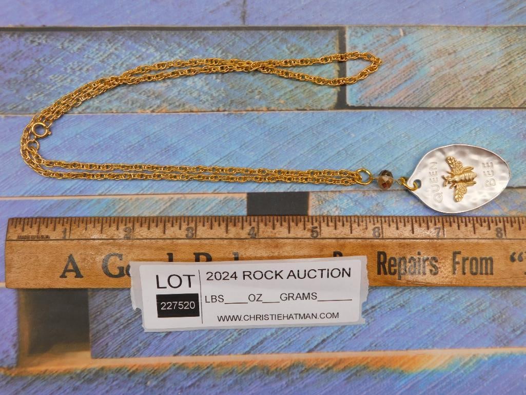 QUEEN BEE NECKLACE - 2