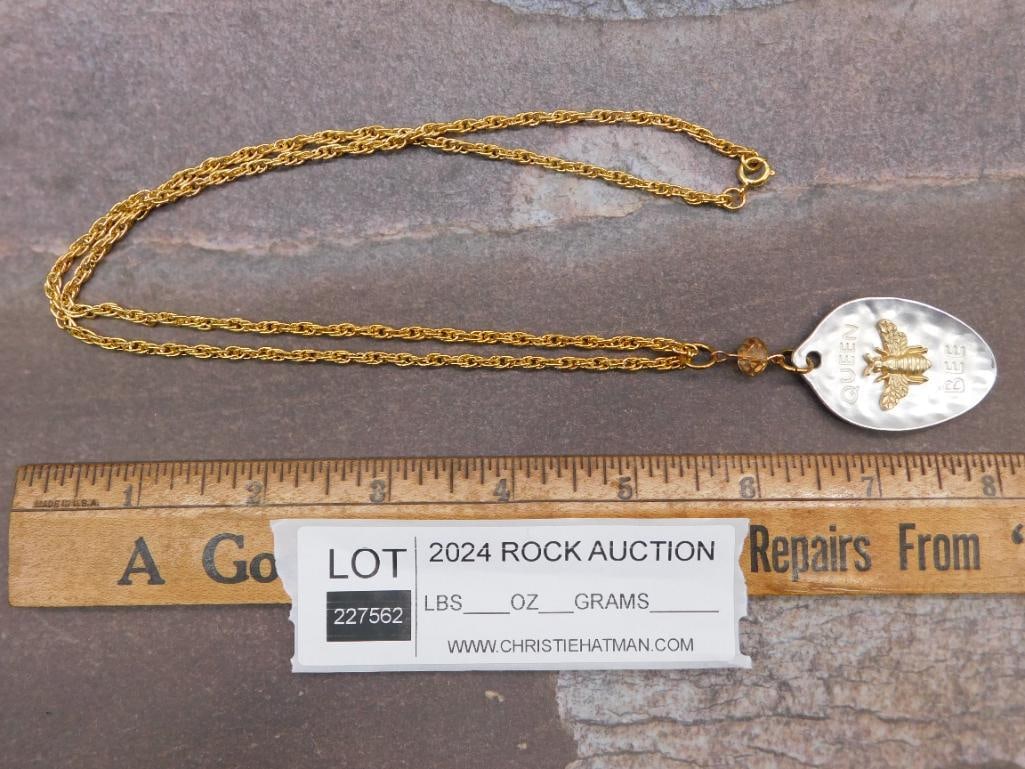 QUEEN BEE NECKLACE - 2