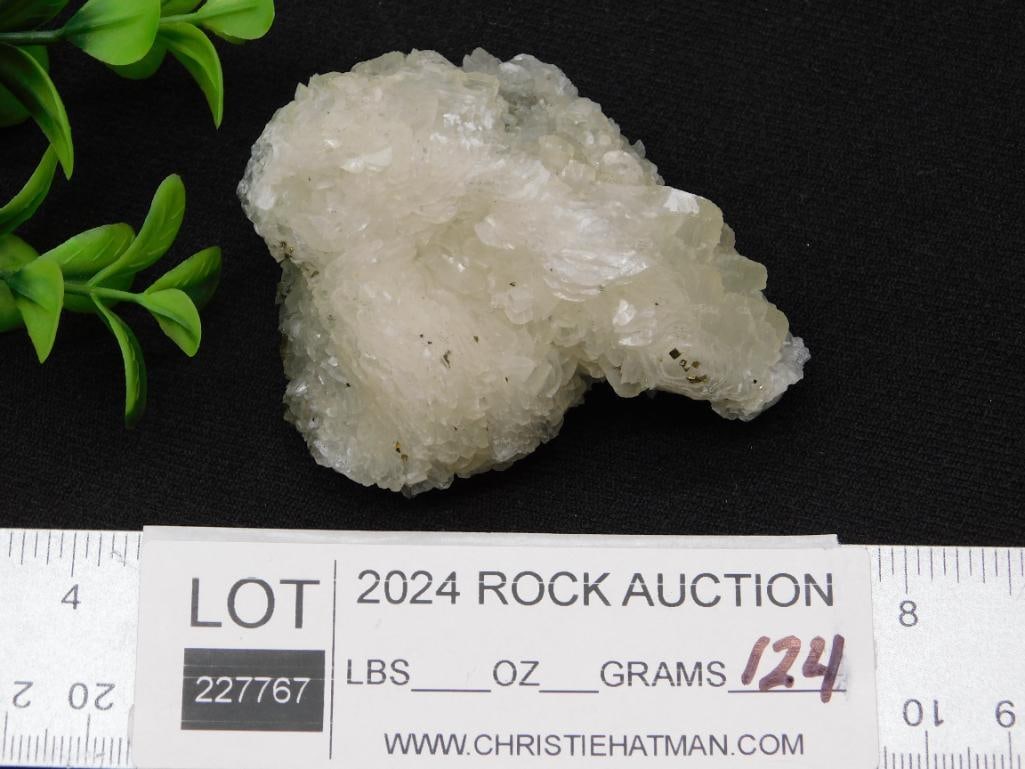 QUARTZ ROCK STONE LAPIDARY SPECIMEN - 3
