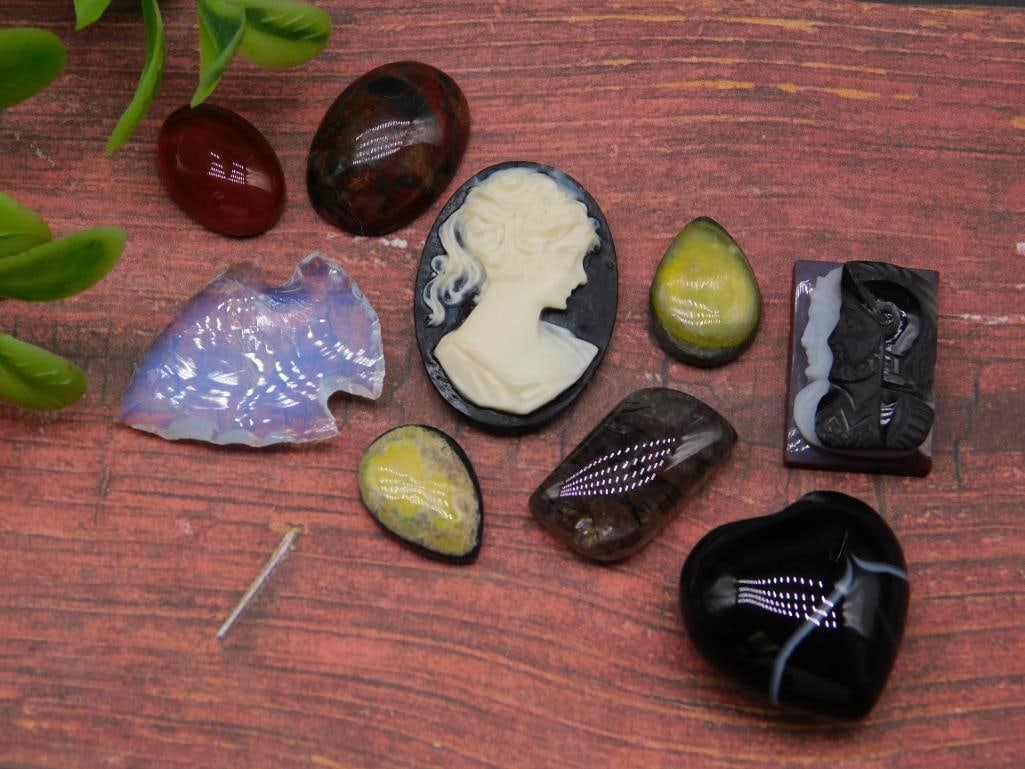 MIXED LOT ROCK STONE LAPIDARY SPECIMEN: MIXED LOT ROCK STONE LAPIDARY SPECIMEN