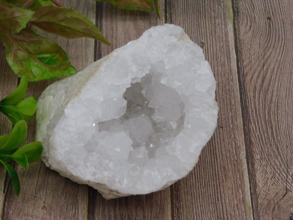 GEODE ROCK STONE LAPIDARY SPECIMEN - 2