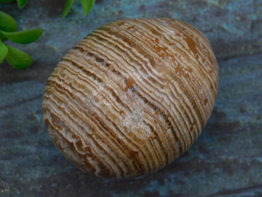 BANDED ARAGONITE EGG ROCK STONE LAPIDARY SPECIMEN: BANDED ARAGONITE EGG ROCK STONE LAPIDARY SPECIMEN