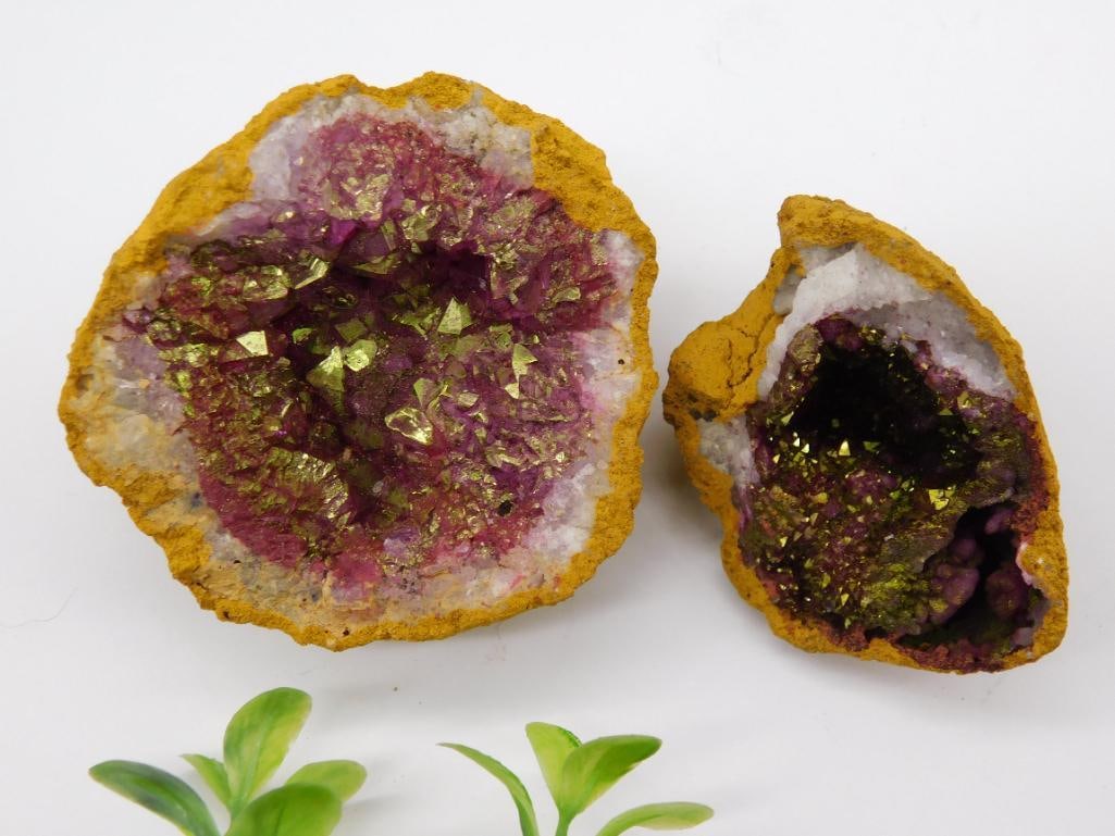 PINK AND GOLD GEODE ROCK STONE LAPIDARY SPECIMEN: PINK AND GOLD GEODE ROCK STONE LAPIDARY SPECIMEN