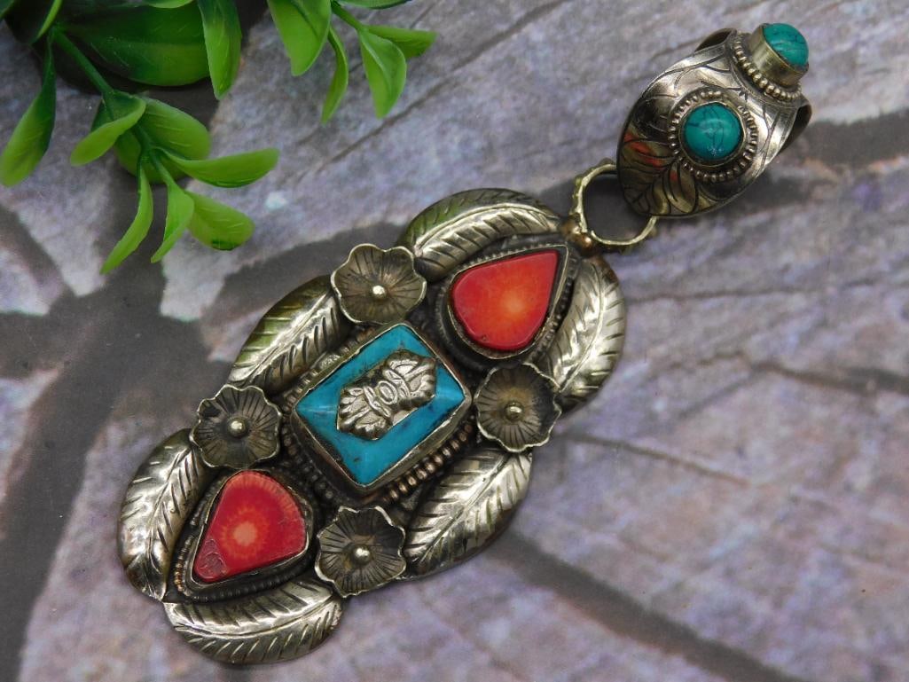 TURQUOISE AND RED CORAL PENDANT ROCK STONE LAPIDARY SPECIMEN: TURQUOISE AND RED CORAL PENDANT ROCK STONE LAPIDARY SPECIMEN
