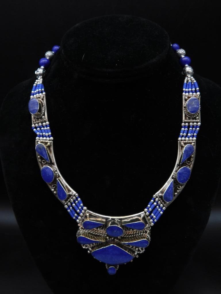 LAPIS LAZULI NECKLACE ROCK STONE LAPIDARY SPECIMEN: LAPIS LAZULI NECKLACE ROCK STONE LAPIDARY SPECIMEN