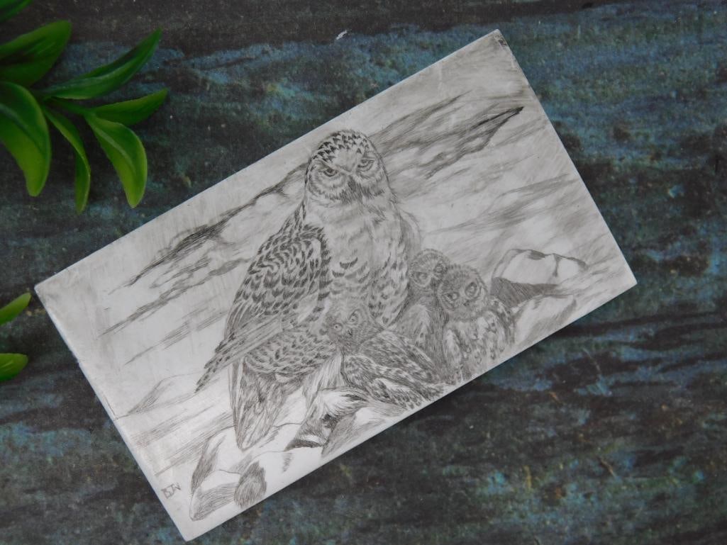 SCRIMSHAW CABOCHON WITH SNOWY OWLS: SCRIMSHAW CABOCHON WITH SNOWY OWLS