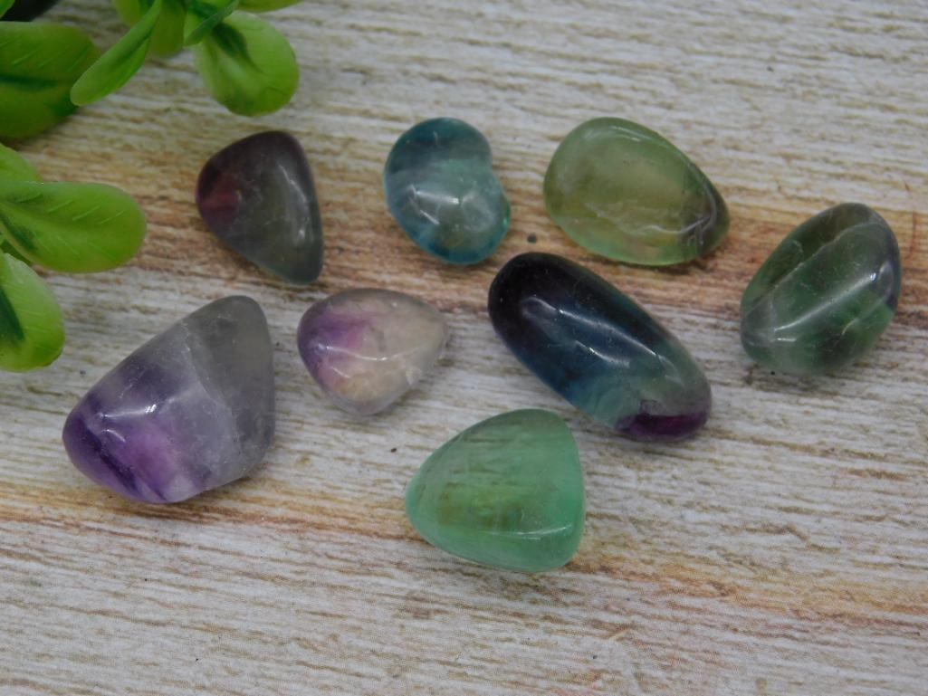 FLUORITE ROCK STONE LAPIDARY SPECIMEN: FLUORITE ROCK STONE LAPIDARY SPECIMEN