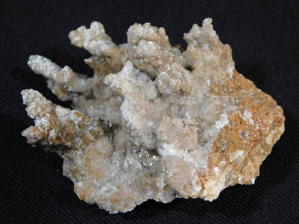 CAVE CRYSTAL ROCK STONE LAPIDARY SPECIMEN: CAVE CRYSTAL ROCK STONE LAPIDARY SPECIMEN