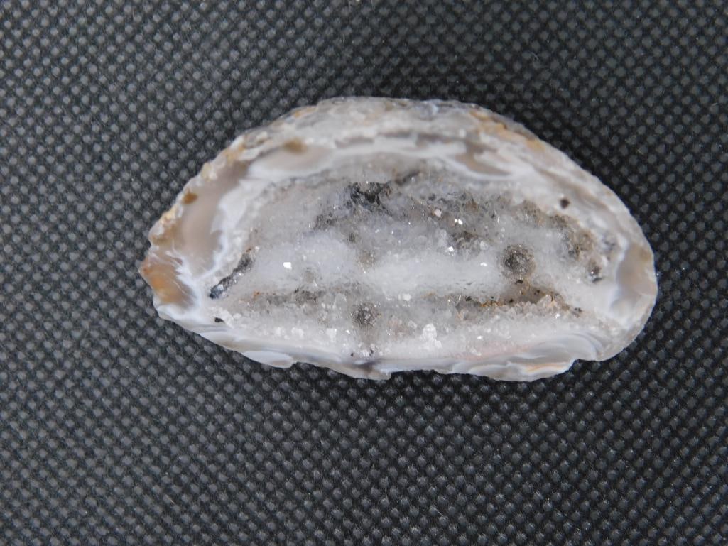 GEODE ROCK STONE LAPIDARY SPECIMEN - 2