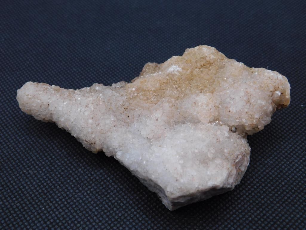 DRUZY CHALCEDONY ROCK STONE LAPIDARY SPECIMEN: DRUZY CHALCEDONY ROCK STONE LAPIDARY SPECIMEN