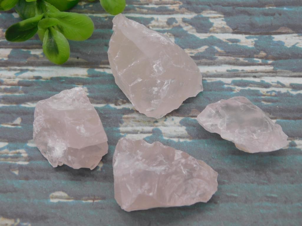 ROSE QUARTZ ROCK STONE LAPIDARY SPECIMEN: ROSE QUARTZ ROCK STONE LAPIDARY SPECIMEN