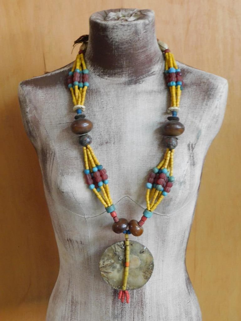 AFRICAN TRADE BEADS ROCK STONE LAPIDARY SPECIMEN: AFRICAN TRADE BEADS ROCK STONE LAPIDARY SPECIMEN