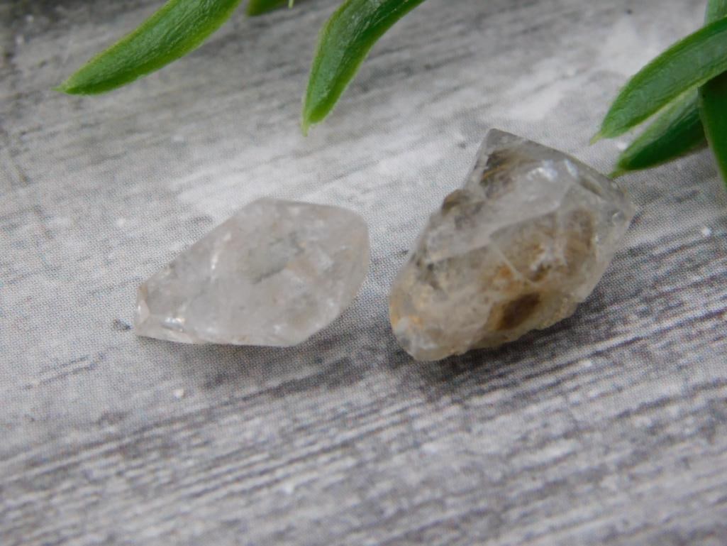 HERKIMER DIAMOND ROCK STONE LAPIDARY SPECIMEN: HERKIMER DIAMOND ROCK STONE LAPIDARY SPECIMEN