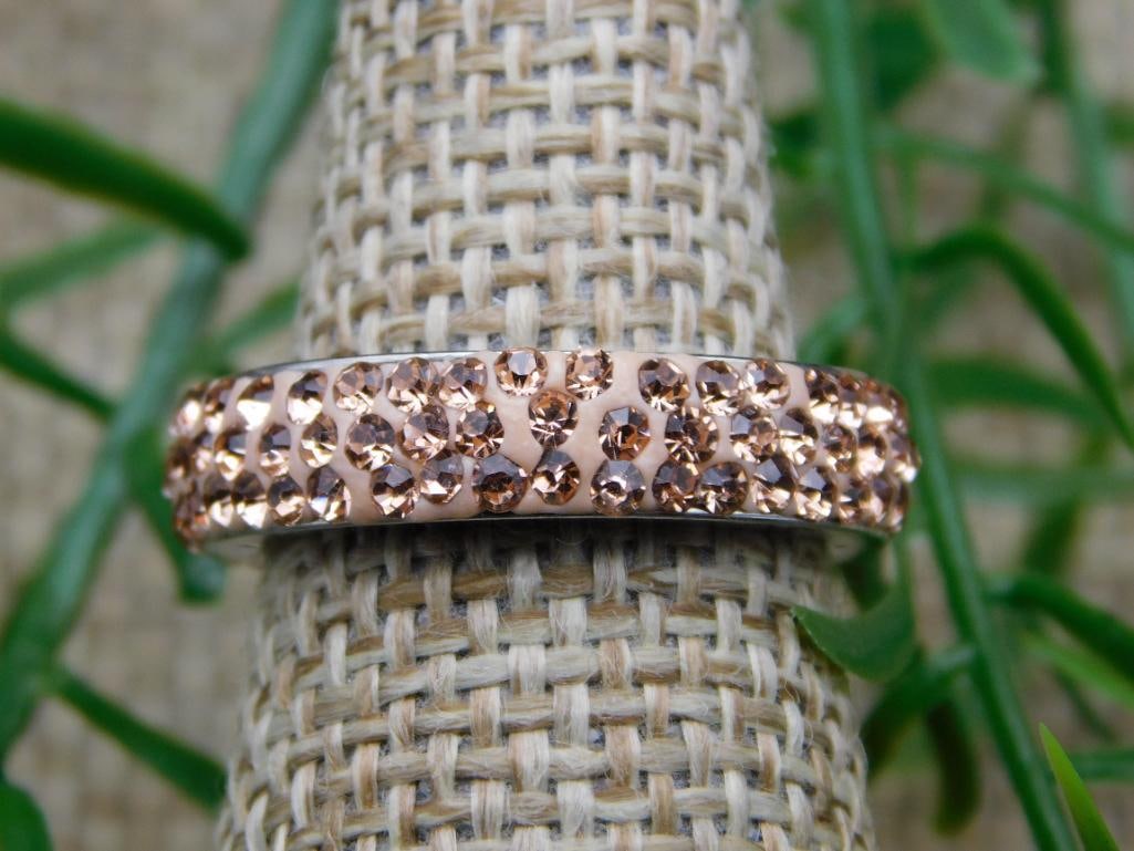 RING ROCK STONE LAPIDARY SPECIMEN (1 of 2)