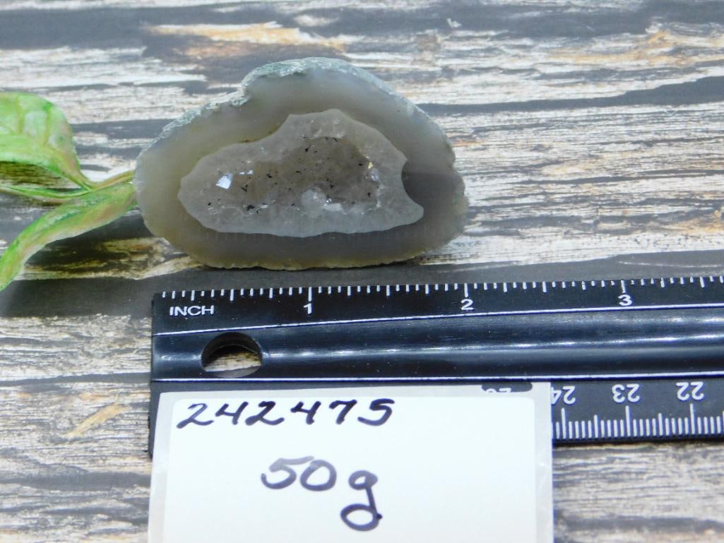 GEODE ROCK STONE LAPIDARY SPECIMEN - 2