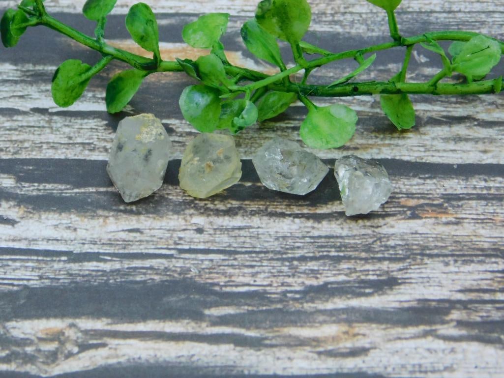 HERKIMER DIAMOND ROCK STONE LAPIDARY SPECIMEN: HERKIMER DIAMOND ROCK STONE LAPIDARY SPECIMEN