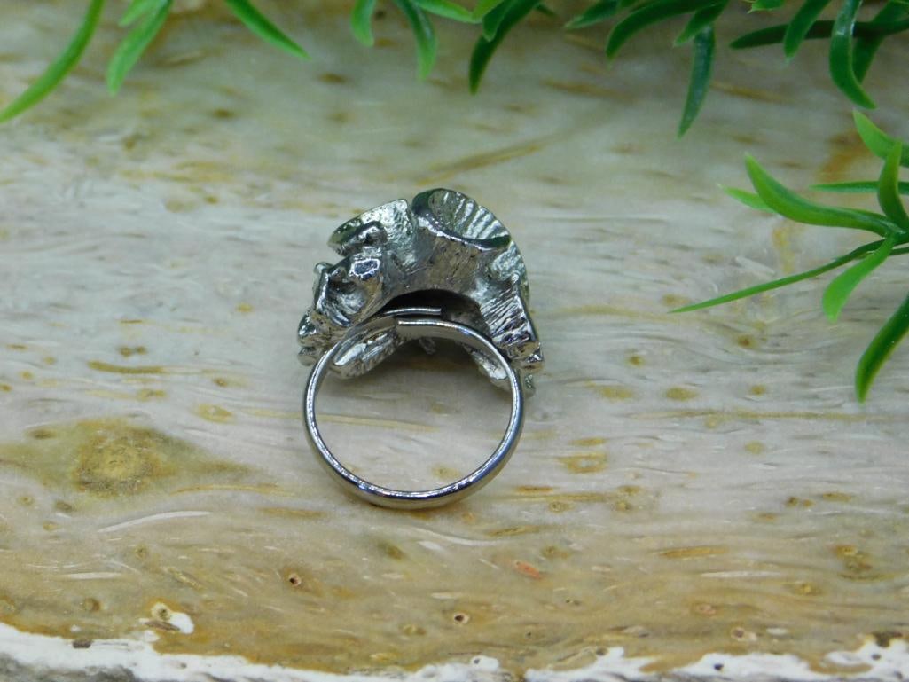 FLOWER RING ROCK STONE LAPIDARY SPECIMEN - 4