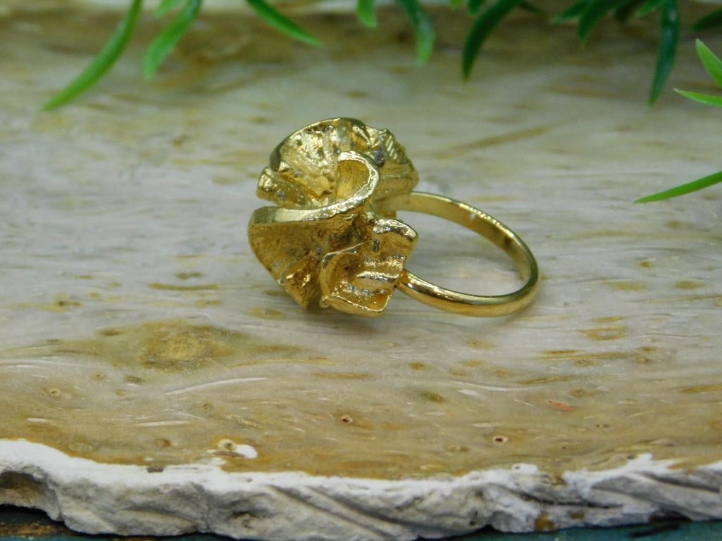 FLOWER RING ROCK STONE LAPIDARY SPECIMEN - 2