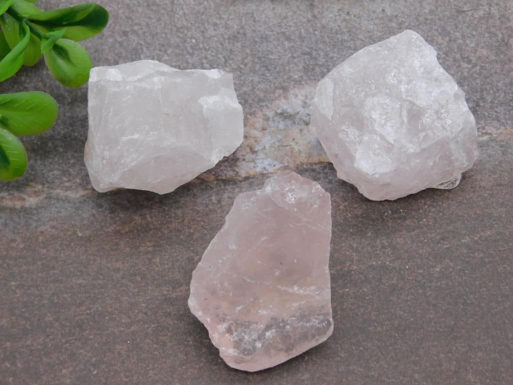 ROSE QUARTZ ROCK STONE LAPIDARY SPECIMEN: ROSE QUARTZ ROCK STONE LAPIDARY SPECIMEN