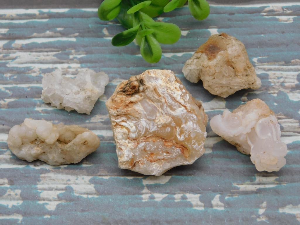 FIRE AGATE ROCK STONE LAPIDARY SPECIMEN: FIRE AGATE ROCK STONE LAPIDARY SPECIMEN