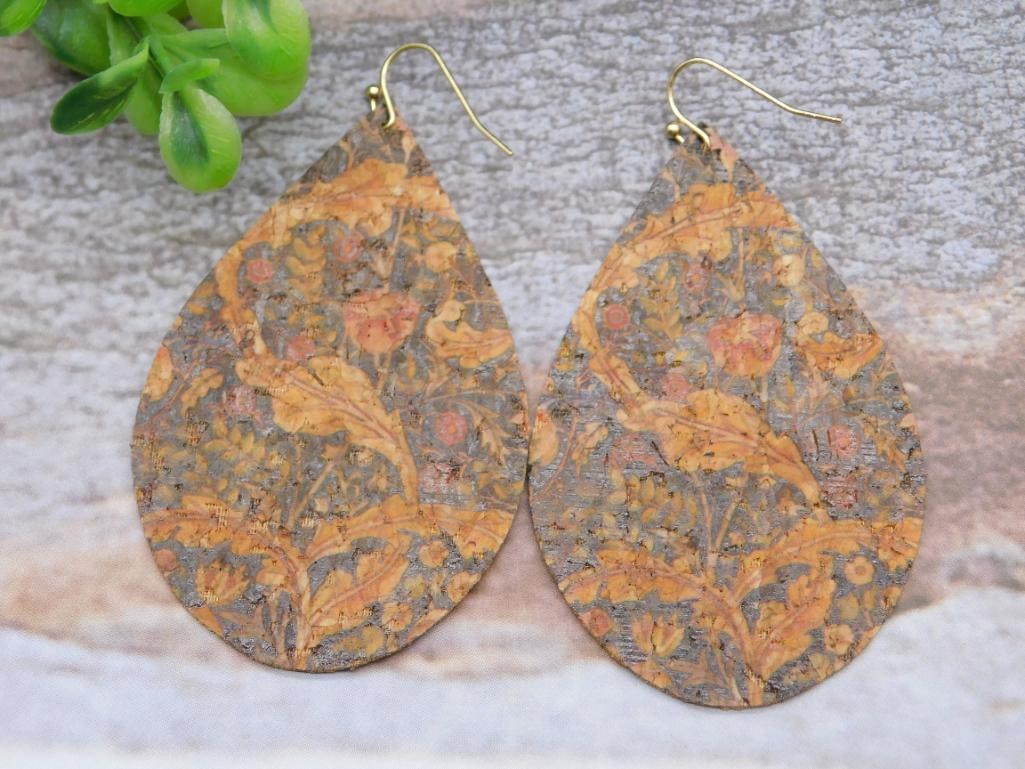 VINTAGE PRINT TEAR DROP EARRINGS: VINTAGE PRINT TEAR DROP EARRINGS