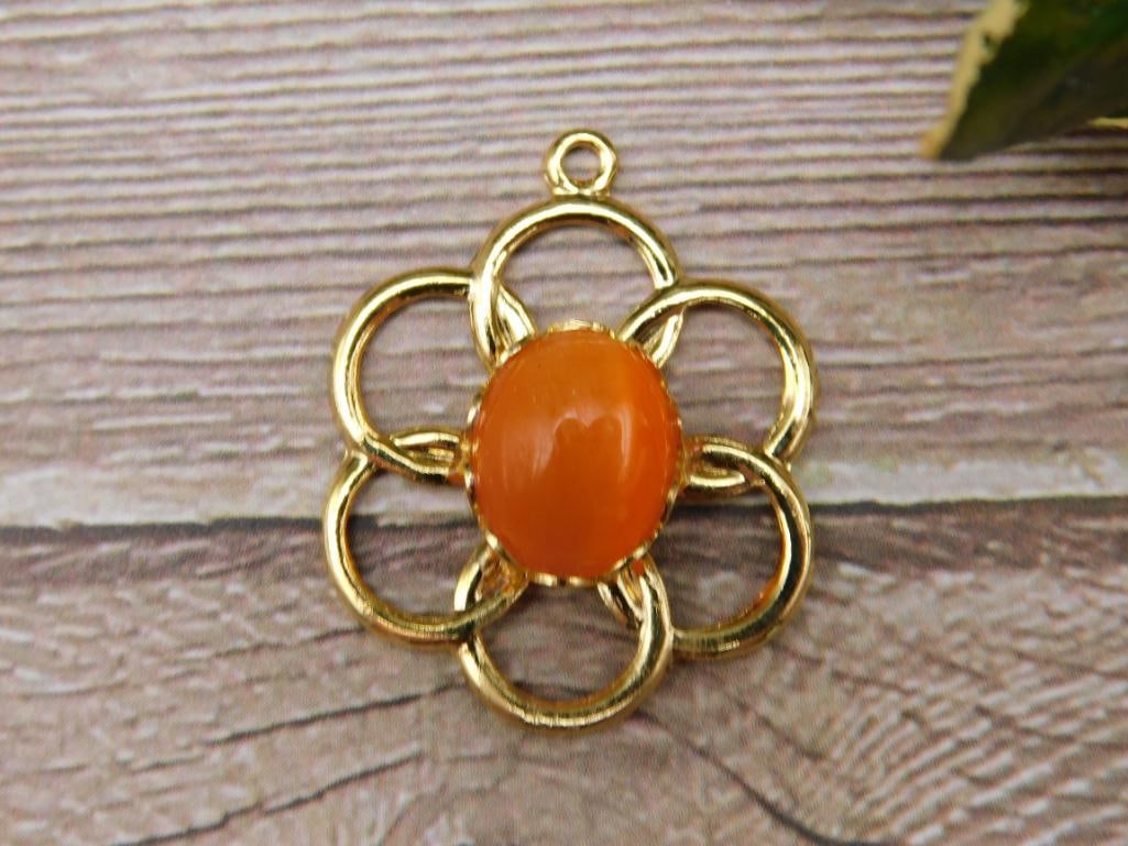 GENUINE STONE PENDANT ROCK STONE LAPIDARY SPECIMEN: GENUINE STONE PENDANT ROCK STONE LAPIDARY SPECIMEN