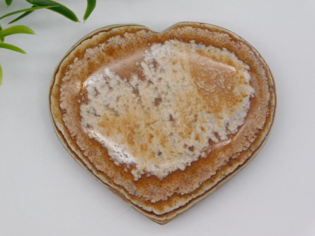 BANDED JASPER HEART ROCK STONE LAPIDARY SPECIMEN: BANDED JASPER HEART ROCK STONE LAPIDARY SPECIMEN