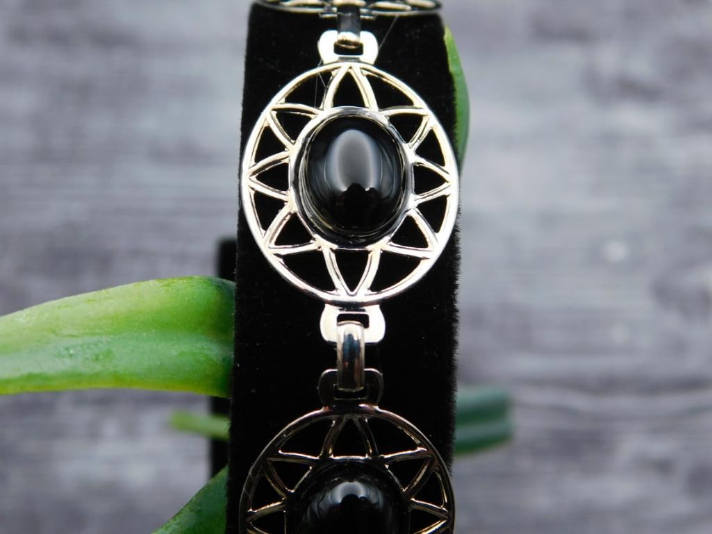 OBSIDIAN BRACELET ROCK STONE LAPIDARY SPECIMEN: OBSIDIAN BRACELET ROCK STONE LAPIDARY SPECIMEN