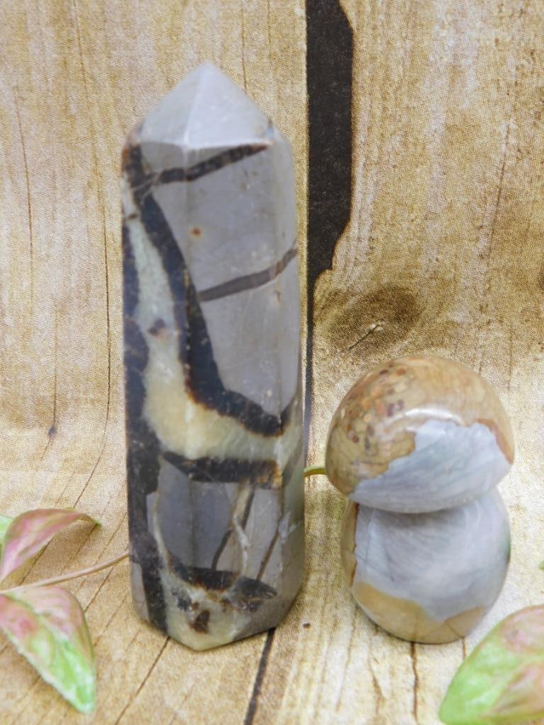 MIXED LOT ROCK STONE LAPIDARY SPECIMEN: MIXED LOT ROCK STONE LAPIDARY SPECIMEN