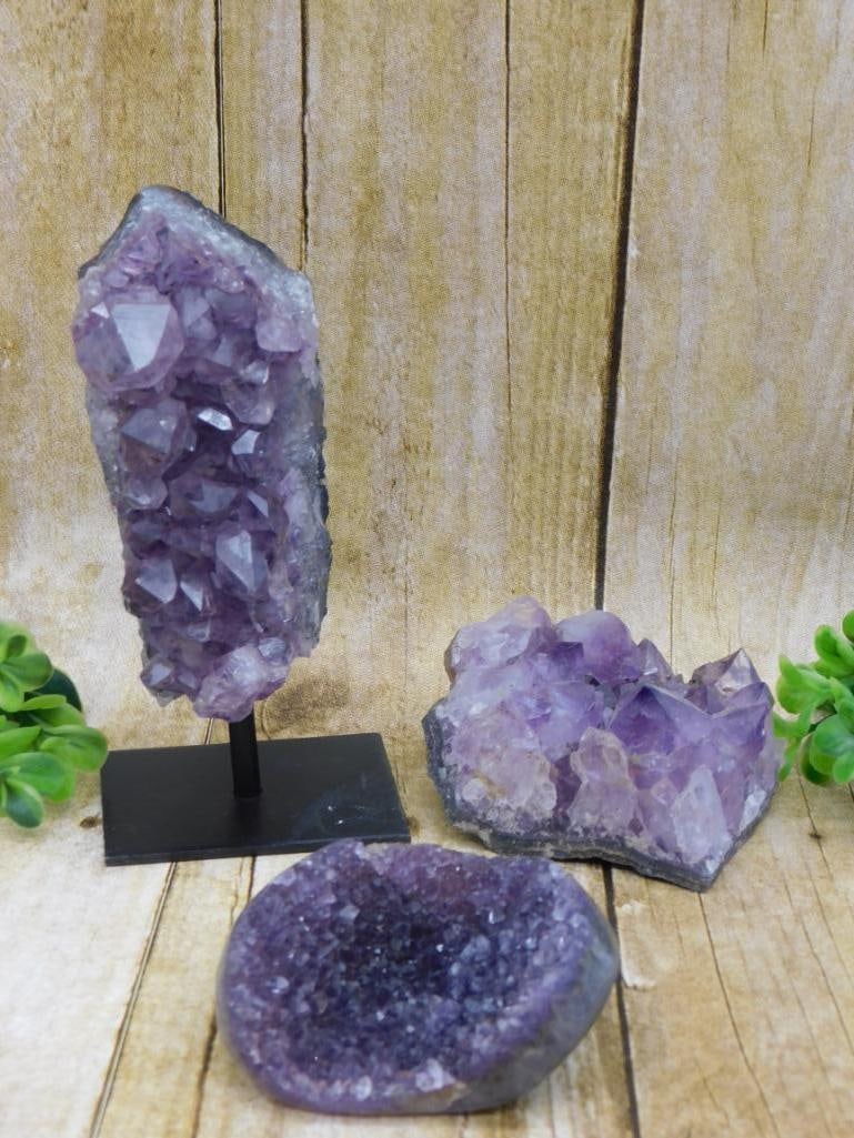 AMETHYST ROCK STONE LAPIDARY SPECIMEN (1 of 3)