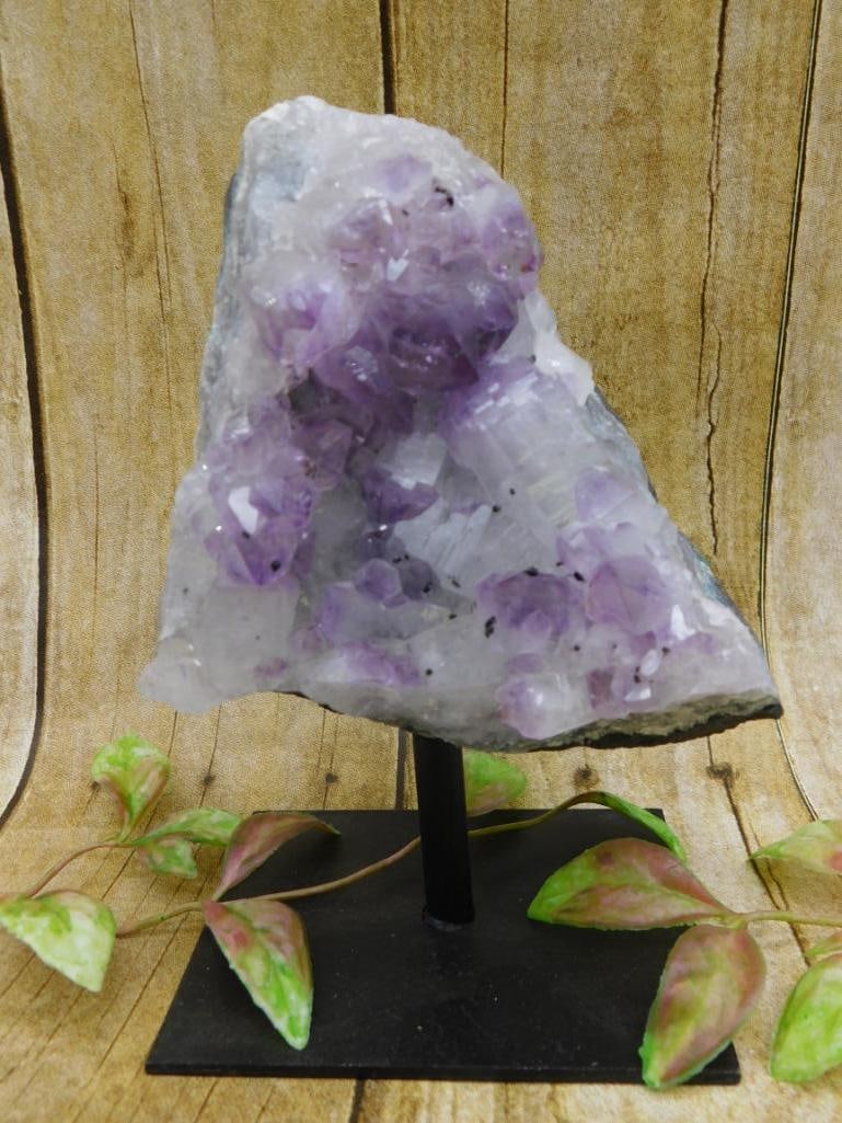 2 POUND AMETHYST DISPLAY ROCK STONE LAPIDARY SPECIMEN: 2 POUND AMETHYST DISPLAY ROCK STONE LAPIDARY SPECIMEN