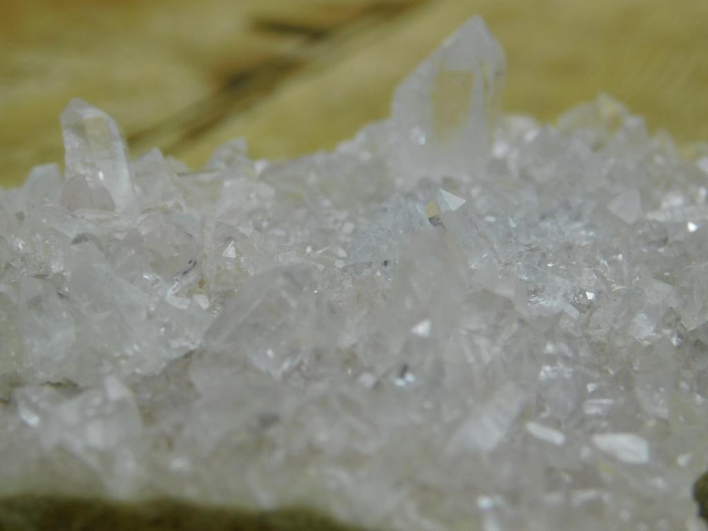 QUARTZ ROCK STONE LAPIDARY SPECIMEN - 3