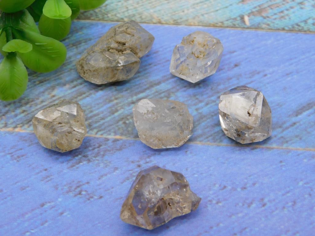 HERKIMER DIAMONDS ROCK STONE LAPIDARY SPECIMEN: HERKIMER DIAMONDS ROCK STONE LAPIDARY SPECIMEN