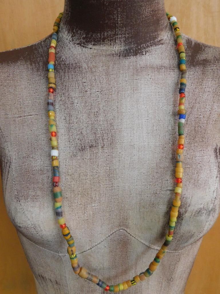 AFRICAN TRADE BEAD NECKLACE ROCK STONE LAPIDARY SPECIMEN: AFRICAN TRADE BEAD NECKLACE ROCK STONE LAPIDARY SPECIMEN